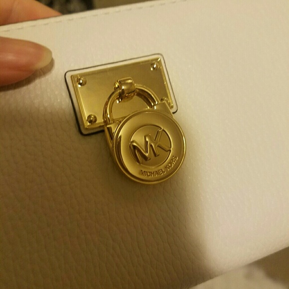 Michael Kors purse and wallet - Picture 6 of 7